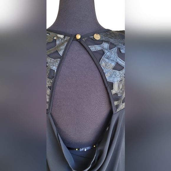 Lynne Top - Picture 3 of 10